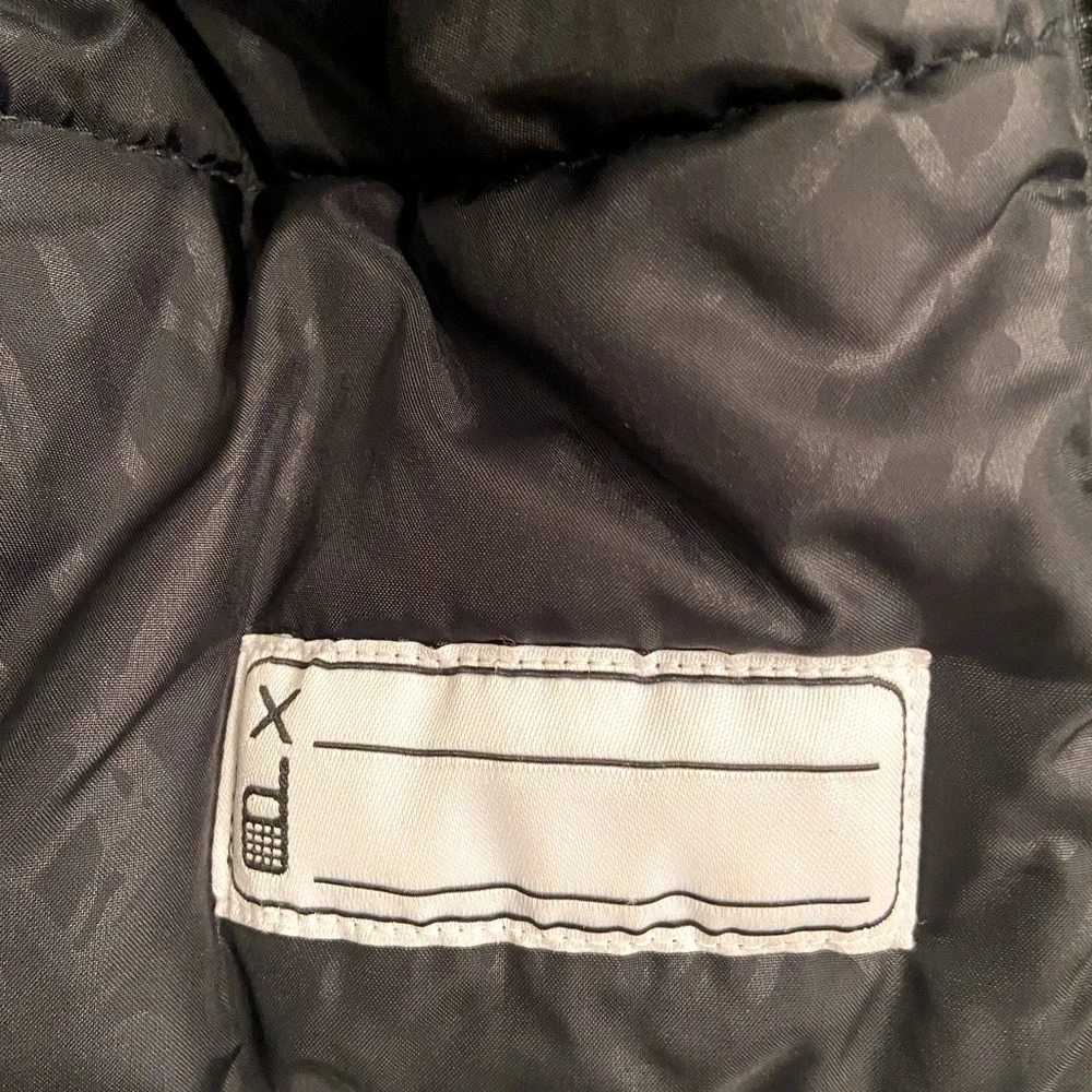 Columbia winter coat - boys / Youth size 18/20 - Picture 5 of 9